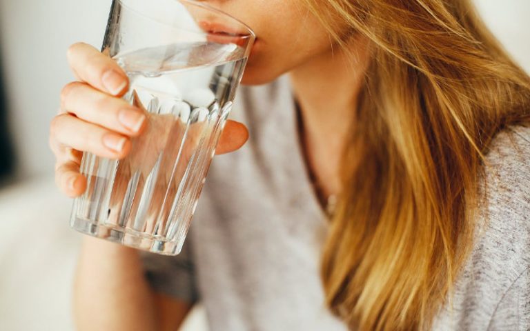 Over Drinking: What Happens If You Drink Too Much Water – Habits & Routines