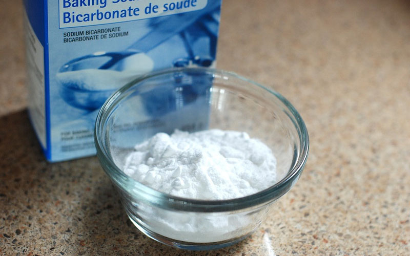 Does Baking Soda Whiten Teeth? Habits & Routines