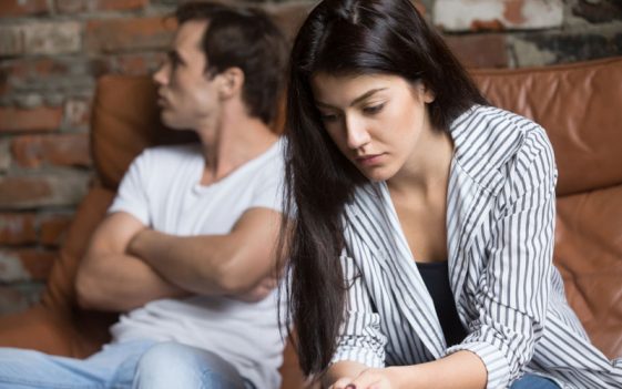 signs-that-your-partner-wants-to-break-up-therapists-warn-habits