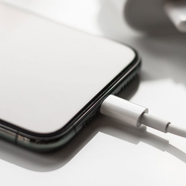 Here’s How This Mistake Ruins Your Phone Battery Habits & Routines
