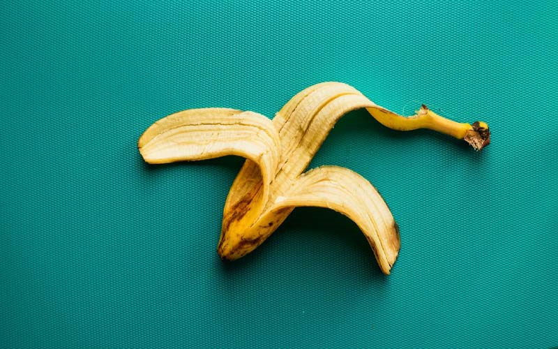 Rubbing Banana Peel on Your Face Does This! Habits & Routines